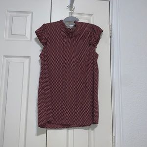 pink and black textured lightweight top